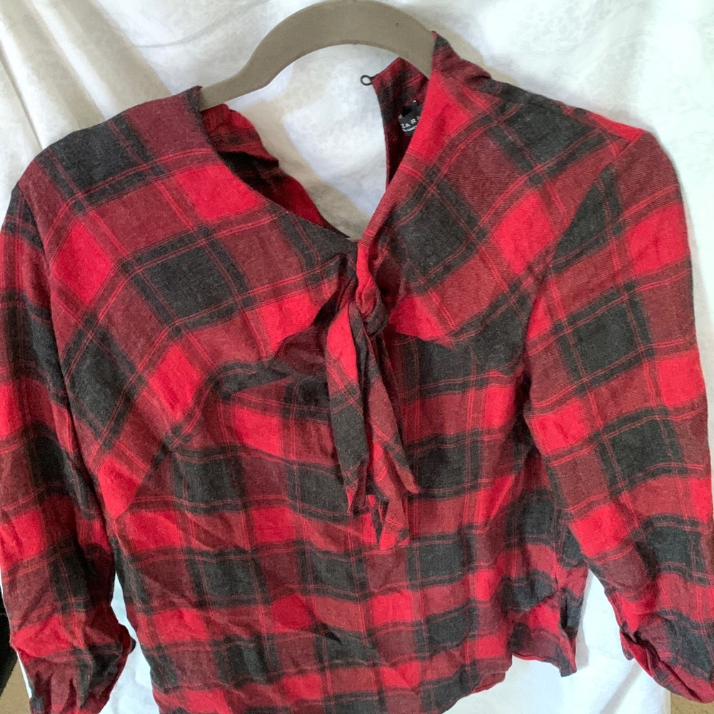 Plaid top